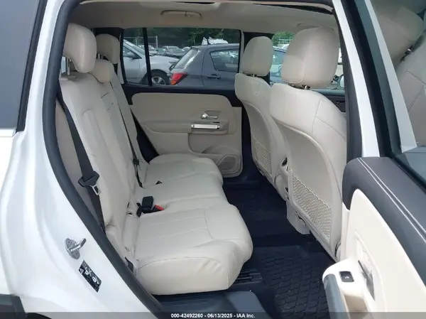 W1N4M4HB7PW294368 2023 MERCEDES-BENZ GLB - Image 8