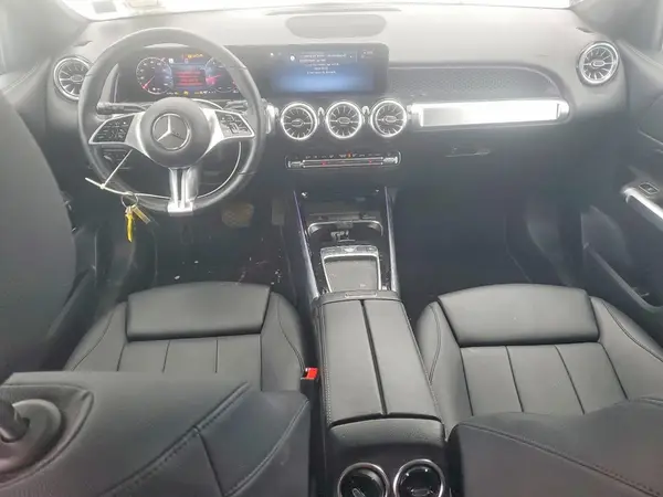 W1N4M4HB7RW352921 2024 MERCEDES-BENZ GLB - Image 8
