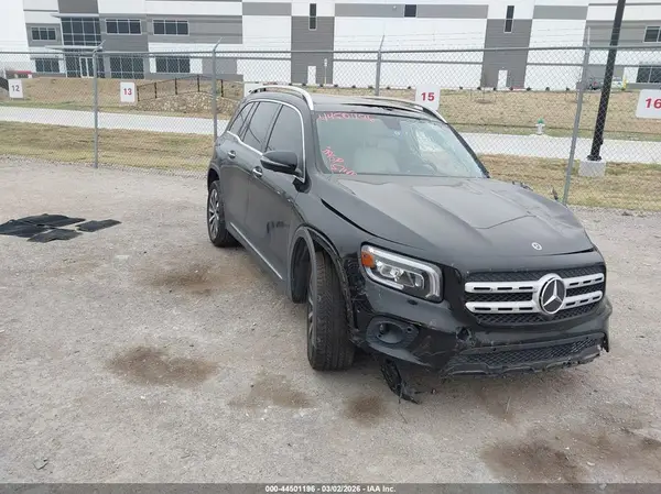 W1N4M4HB8MW087211 2021 MERCEDES-BENZ GLB - Image 1