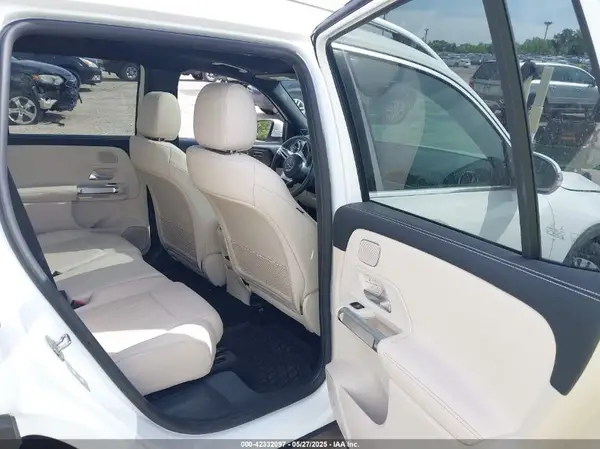 W1N4M4HB8RW352975 2024 MERCEDES-BENZ GLB - Image 8