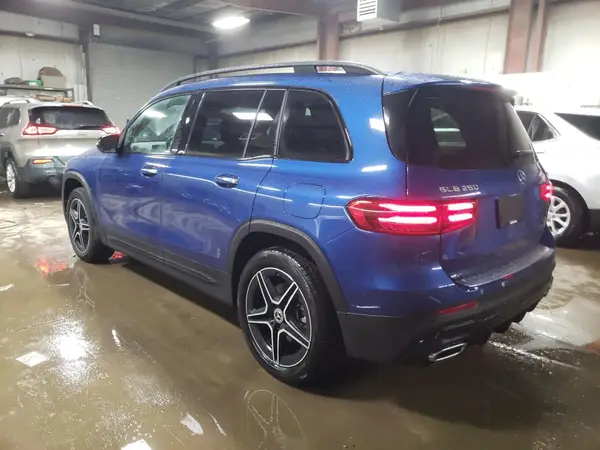 W1N4M4HB8RW358940 2024 MERCEDES-BENZ GLB - Image 2