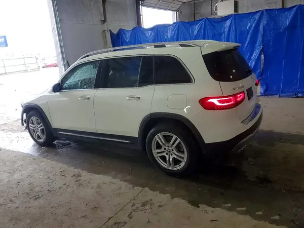 W1N4M4HB9MW089176 2021 MERCEDES-BENZ GLB - Image 2