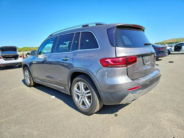W1N4M4HB9MW110687 2021 MERCEDES-BENZ GLB - Image 2