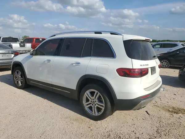 W1N4M4HBXLW043029 2020 MERCEDES-BENZ GLB - Image 2