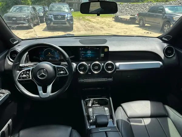 W1N4M4HBXMW102274 2021 MERCEDES-BENZ GLB - Image 8