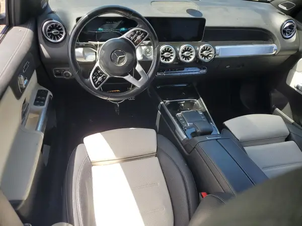 W1N4M4HBXMW111461 2021 MERCEDES-BENZ GLB - Image 8