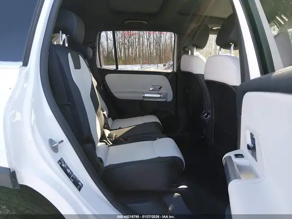 W1N4M4HBXPW275507 2023 MERCEDES-BENZ GLB - Image 8