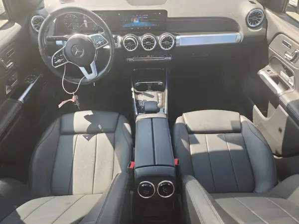 W1N4M4HBXPW322020 2023 MERCEDES-BENZ GLB - Image 8