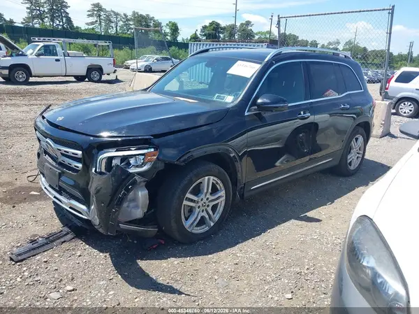 W1N4M4HBXPW335477 2023 MERCEDES-BENZ GLB - Image 2