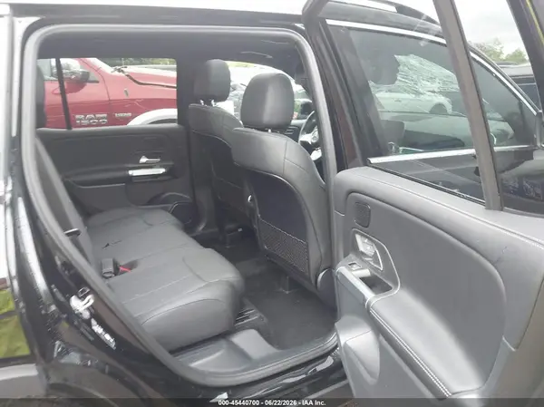 W1N4M4HBXRW366473 2024 MERCEDES-BENZ GLB - Image 8