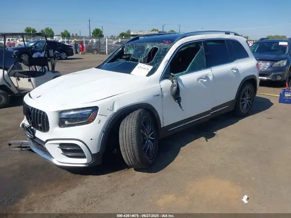 W1N4M5BB4SW386951 2025 MERCEDES-BENZ GLB - Image 2