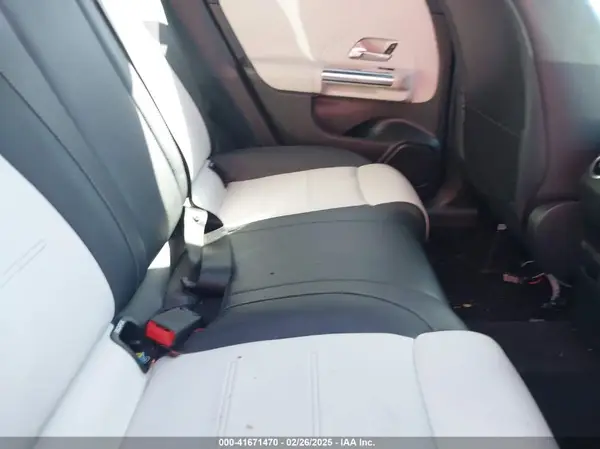 W1N4N4GB0NJ362745 2022 MERCEDES-BENZ GLA-KLASSE - Image 8
