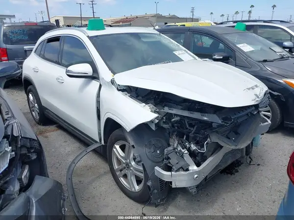 W1N4N4GB5NJ391173 2022 MERCEDES-BENZ GLA-KLASSE - Image 1