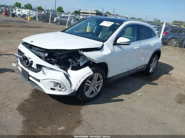 W1N4N4GB6NJ317650 2022 MERCEDES-BENZ GLA-KLASSE - Image 2