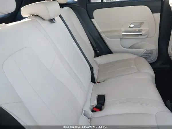 W1N4N4GB8MJ213515 2021 MERCEDES-BENZ GLA-KLASSE - Image 8