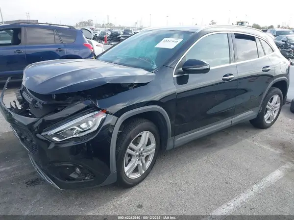 W1N4N4GB8MJ265758 2021 MERCEDES-BENZ GLA-KLASSE - Image 2