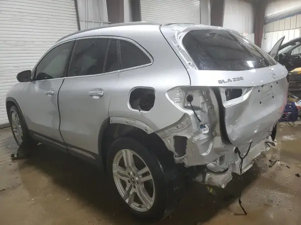 W1N4N4HB2MJ165752 2021 MERCEDES-BENZ GLA-KLASSE - Image 2