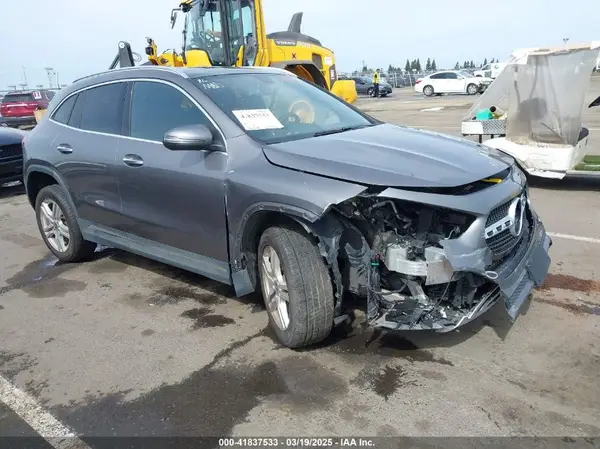 W1N4N4HB9MJ195654 2021 MERCEDES-BENZ GLA-KLASSE - Image 1