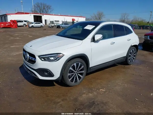 W1N4N4HBXPJ495885 2023 MERCEDES-BENZ GLA-KLASSE - Image 2