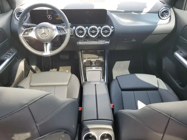 W1N4N4HBXSJ663937 2025 MERCEDES-BENZ GLA-KLASSE - Image 8