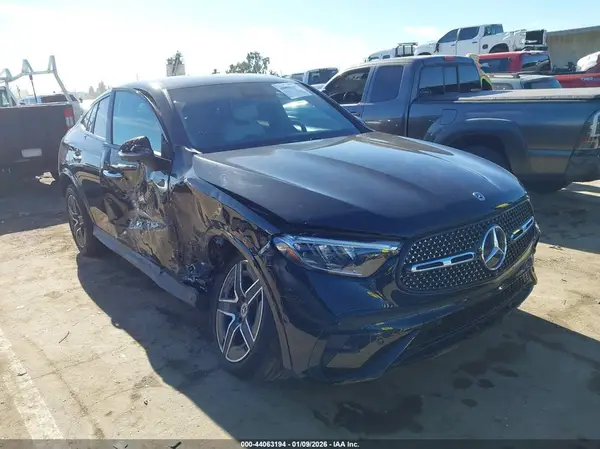 W1NKJ4HB2RF082027 2024 MERCEDES-BENZ GLC - Image 1