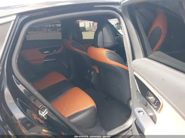 W1NKJ4HB3RF110904 2024 MERCEDES-BENZ GLC - Image 8