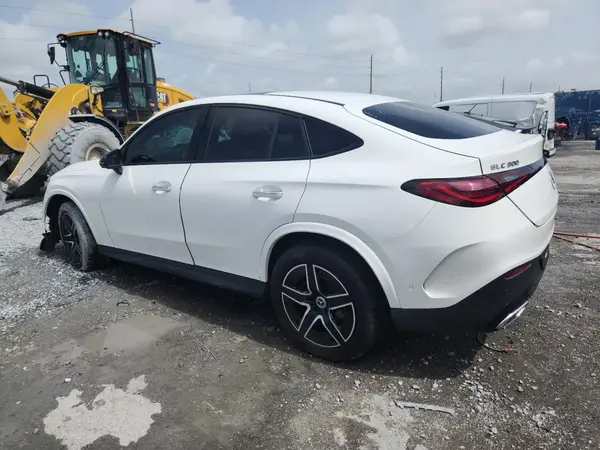 W1NKJ4HB8RF117668 2024 MERCEDES-BENZ GLC - Image 2