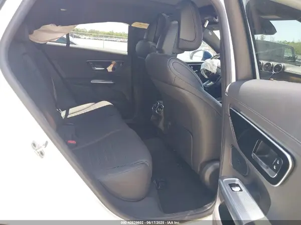 W1NKJ4HBXRF098993 2024 MERCEDES-BENZ GLC - Image 8