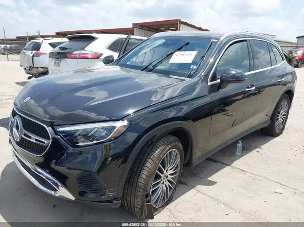 W1NKM4GB0SF298411 2025 MERCEDES-BENZ GLC - Image 2