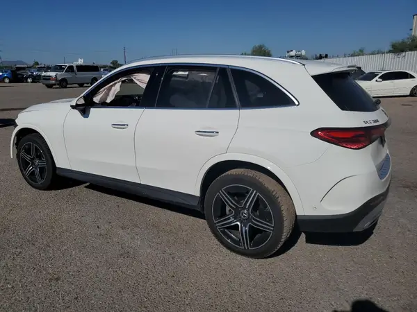 W1NKM4GB2PU025392 2023 MERCEDES-BENZ GLC - Image 2
