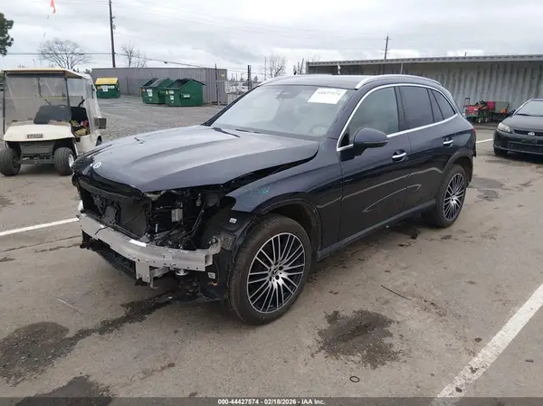W1NKM4GB2RF172660 2024 MERCEDES-BENZ GLC - Image 2