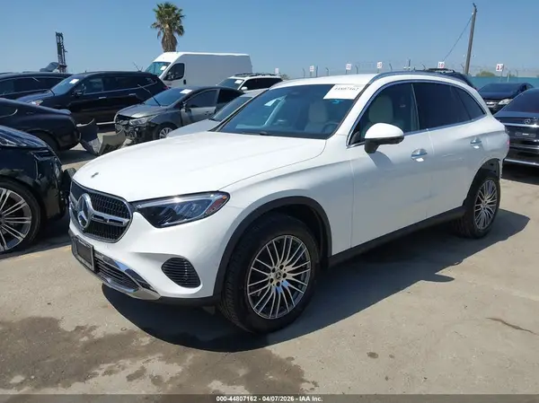 W1NKM4GB2TU130220 2026 MERCEDES-BENZ GLC - Image 2