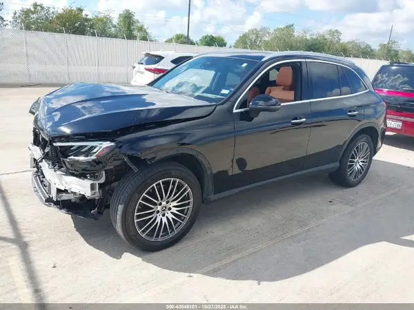 W1NKM4GB3RF178094 2024 MERCEDES-BENZ GLC - Image 2