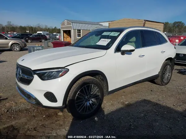W1NKM4GB3SF238963 2025 MERCEDES-BENZ GLC - Image 2
