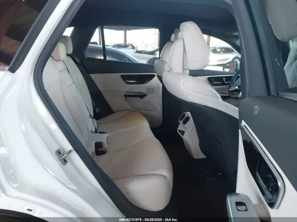 W1NKM4GB3SF274362 2025 MERCEDES-BENZ GLC - Image 8