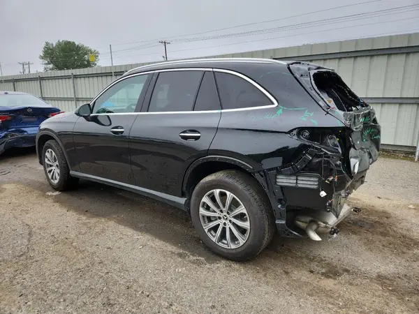 W1NKM4GB4SF372428 2025 MERCEDES-BENZ GLC - Image 2