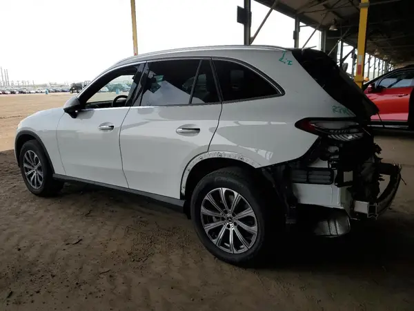 W1NKM4GB5PF061789 2023 MERCEDES-BENZ GLC - Image 2