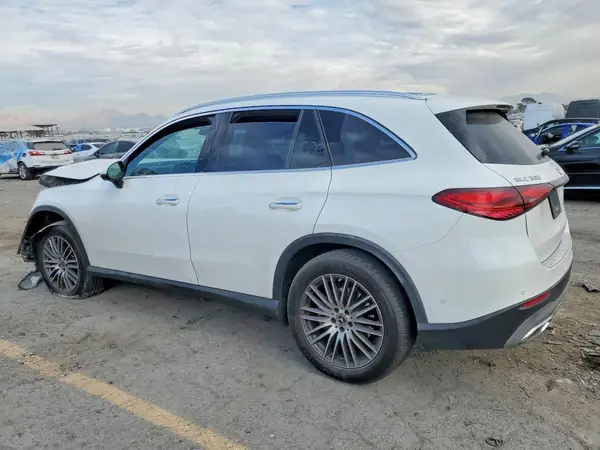 W1NKM4GB5RF211628 2024 MERCEDES-BENZ GLC - Image 2