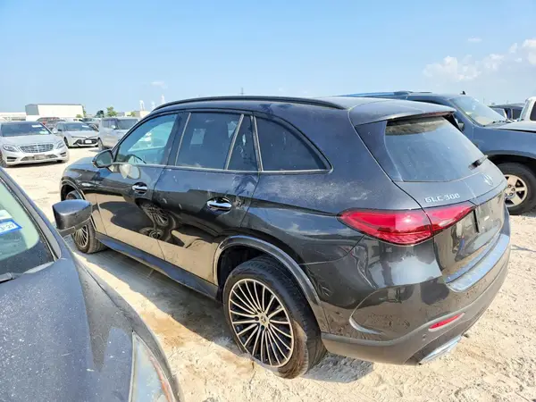 2024 MERCEDES-BENZ GLC COPART lot 62202086 auction photo 2