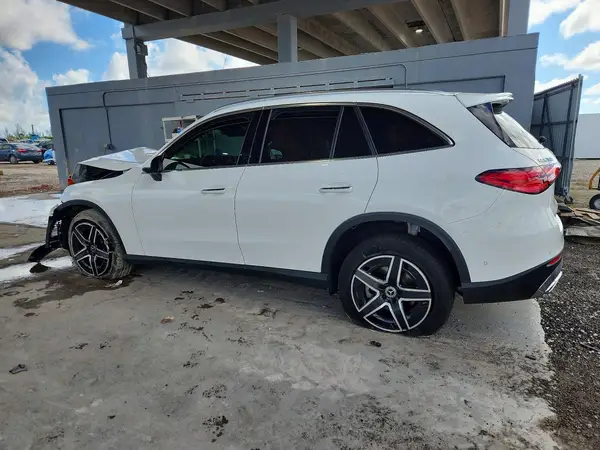 W1NKM4GB6TU116451 2026 MERCEDES-BENZ GLC - Image 2
