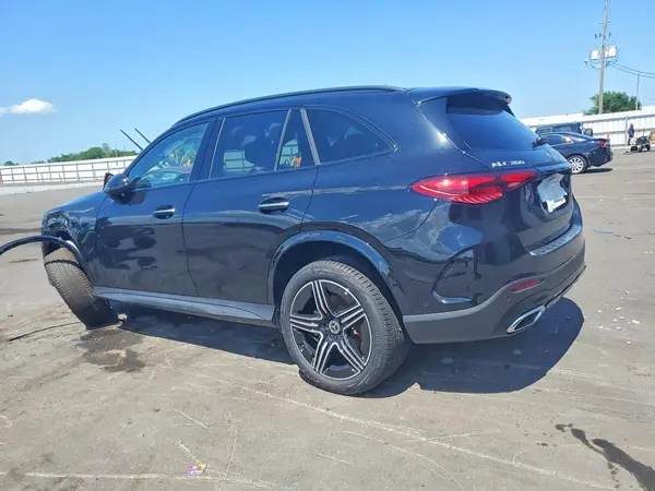 W1NKM4GB6TU123190 2026 MERCEDES-BENZ GLC - Image 2
