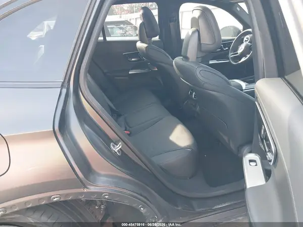 W1NKM4GB6TU126459 2026 MERCEDES-BENZ GLC - Image 8