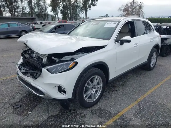 W1NKM4GB8SF245147 2025 MERCEDES-BENZ GLC - Image 2