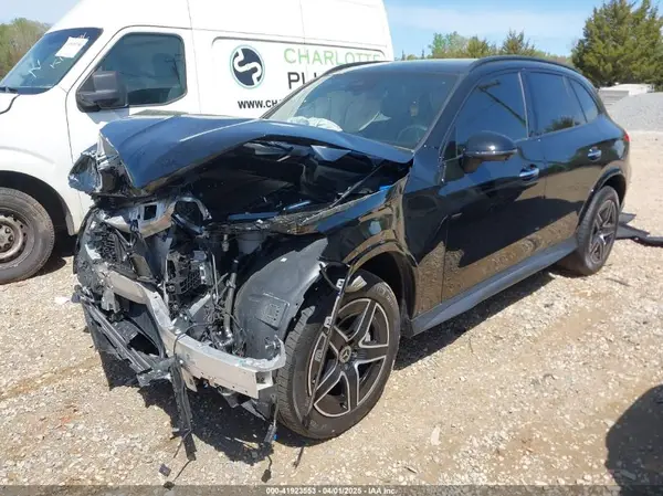 W1NKM4GB9PU021131 2023 MERCEDES-BENZ GLC - Image 2