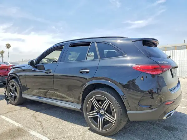 W1NKM4GBXRF159378 2024 MERCEDES-BENZ GLC - Image 2