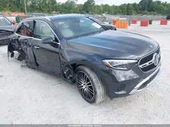 W1NKM4GBXRF175757 2024 MERCEDES-BENZ GLC