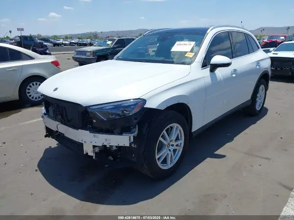 W1NKM4GBXRF175824 2024 MERCEDES-BENZ GLC - Image 2
