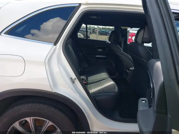 W1NKM4GBXRF220194 2024 MERCEDES-BENZ GLC - Image 8