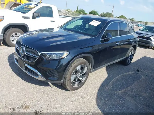 W1NKM4HB0RF089372 2024 MERCEDES-BENZ GLC - Image 2