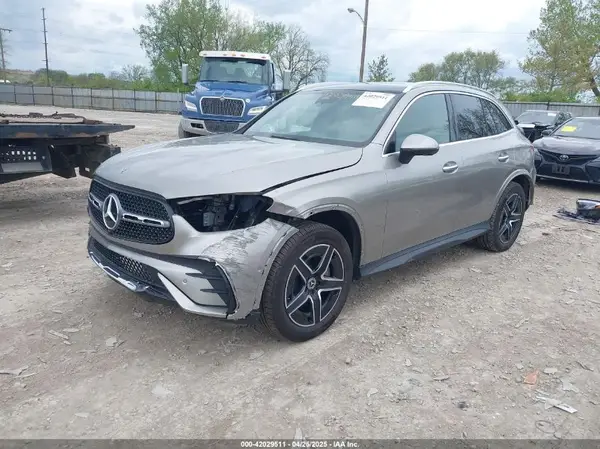 W1NKM4HB0RF228318 2024 MERCEDES-BENZ GLC - Image 2
